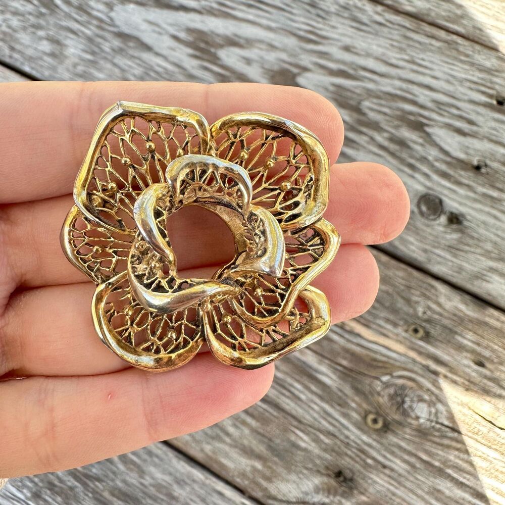 Vintage Jewelry Gold Tone Flower Brooch Floral Pin